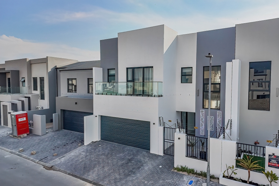 4 Bedroom Property for Sale in Sandown Western Cape